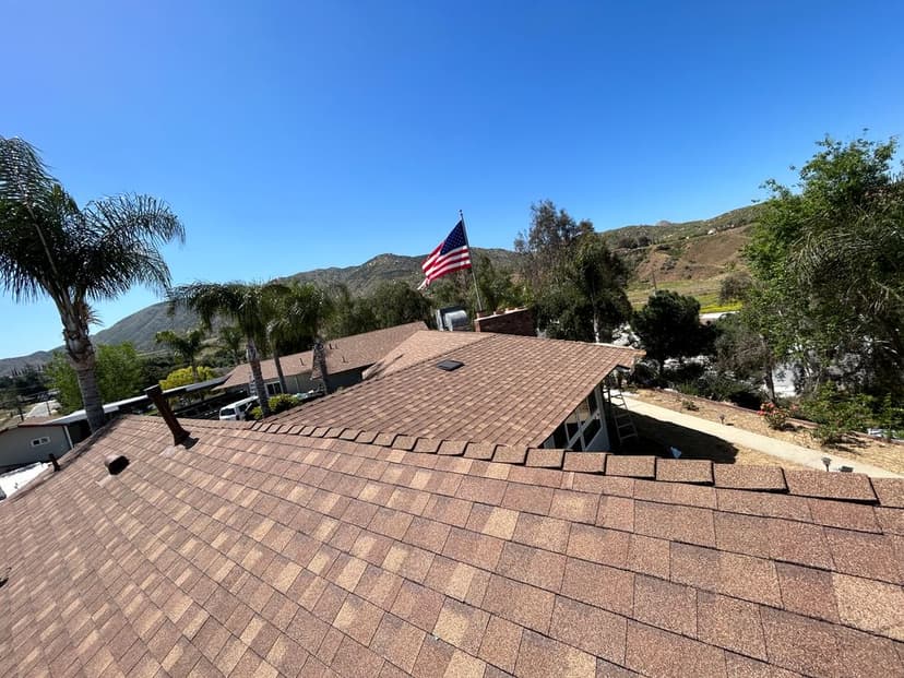 Top Roofing Contractor Award's image